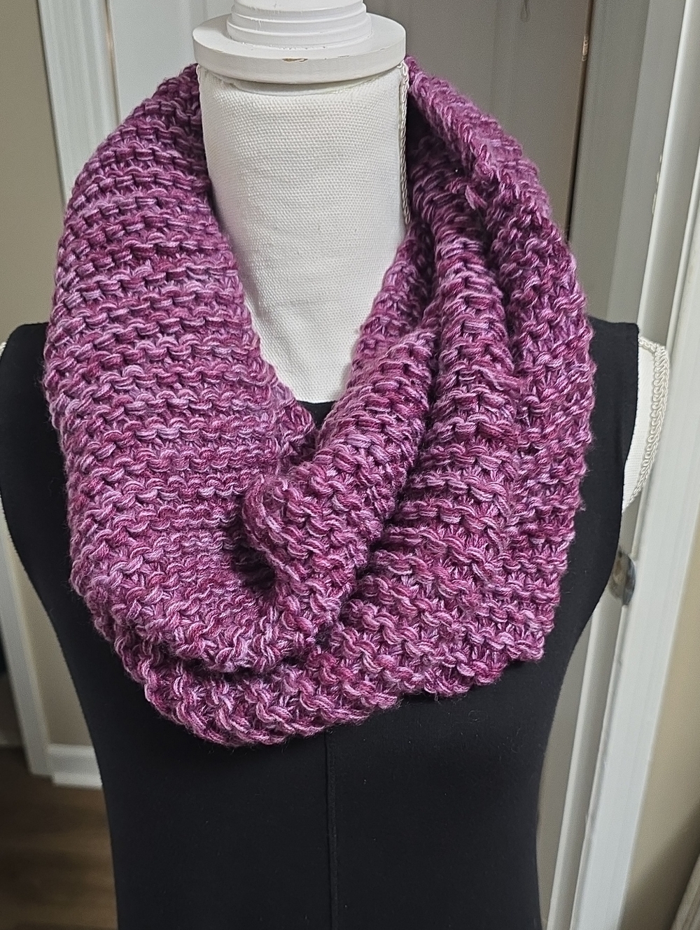 Echo | Women | Plush Knit Infinity Scarf | Mauve Purple